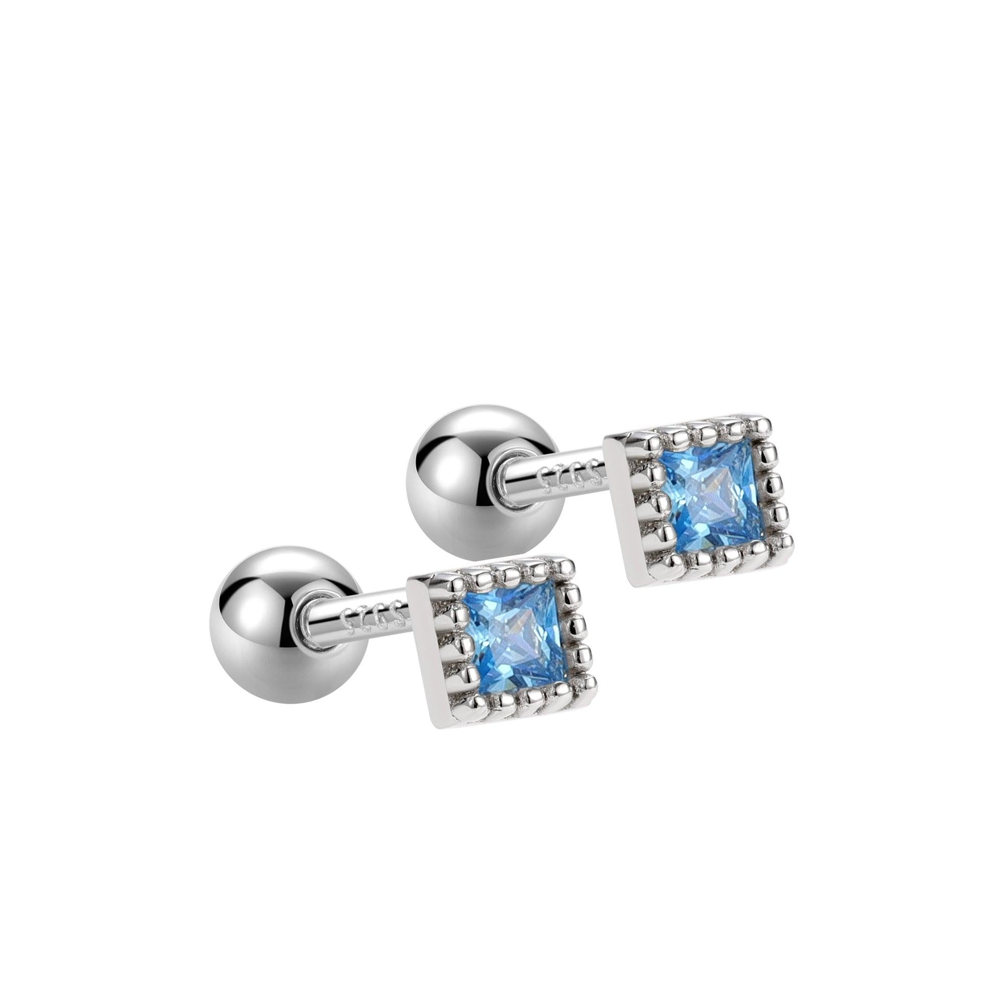 De Beers - Pear-shape sleeper earrings and rings are especially flattering  thanks to their elongating shape. #debeerslondon #thehomeofdiamonds # diamonds | Facebook